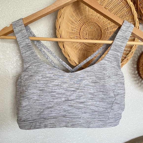 Lululemon Crisscross zen Bra - Picture 1 of 8